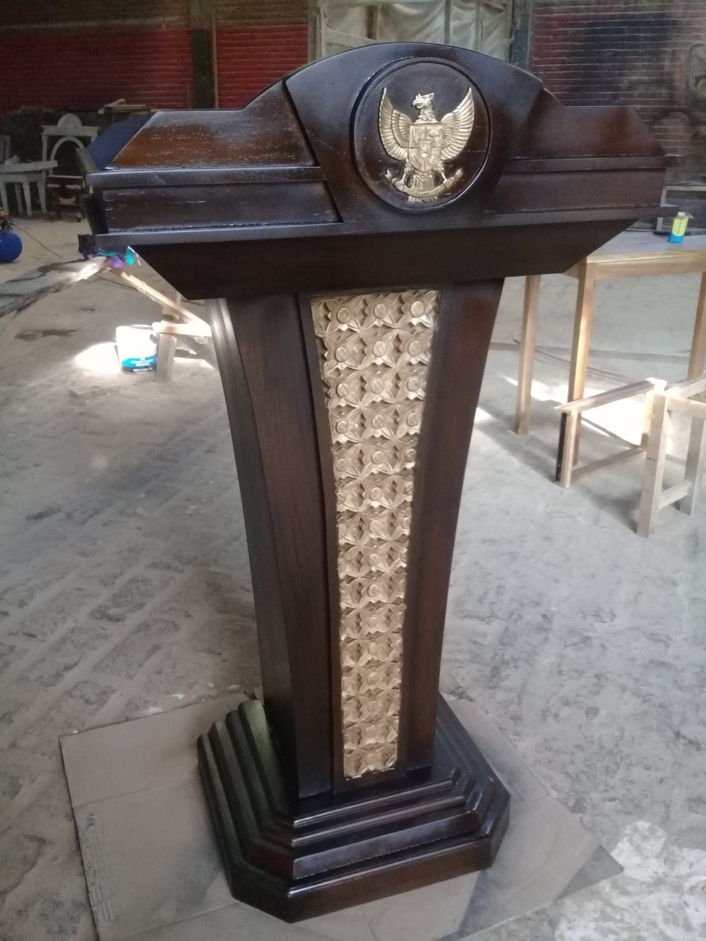 Mimbar Podium Garuda Kayu Jati Jepara Mimbar Podium Garuda Kayu Jati Jepara