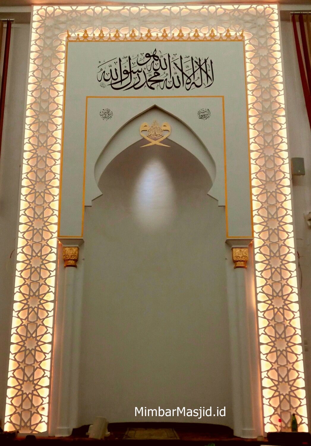 Model Gambar Mihrab Masjid Mewah Terbaru